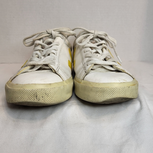 Veja campo white with yellow trim lace up rubber sole size 9 - Picture 10 of 15